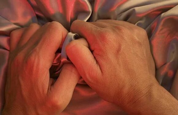 Stimulation of point-and-sponge male